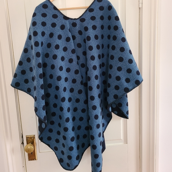 VINTAGE - Polka dot poncho - Picture 15 of 16